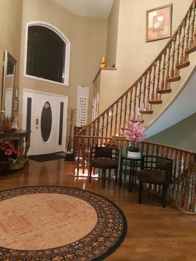 Lakeview House With 4 Rooms Kelowna Near Downtown & Knox Moutain ห้อง รูปภาพ