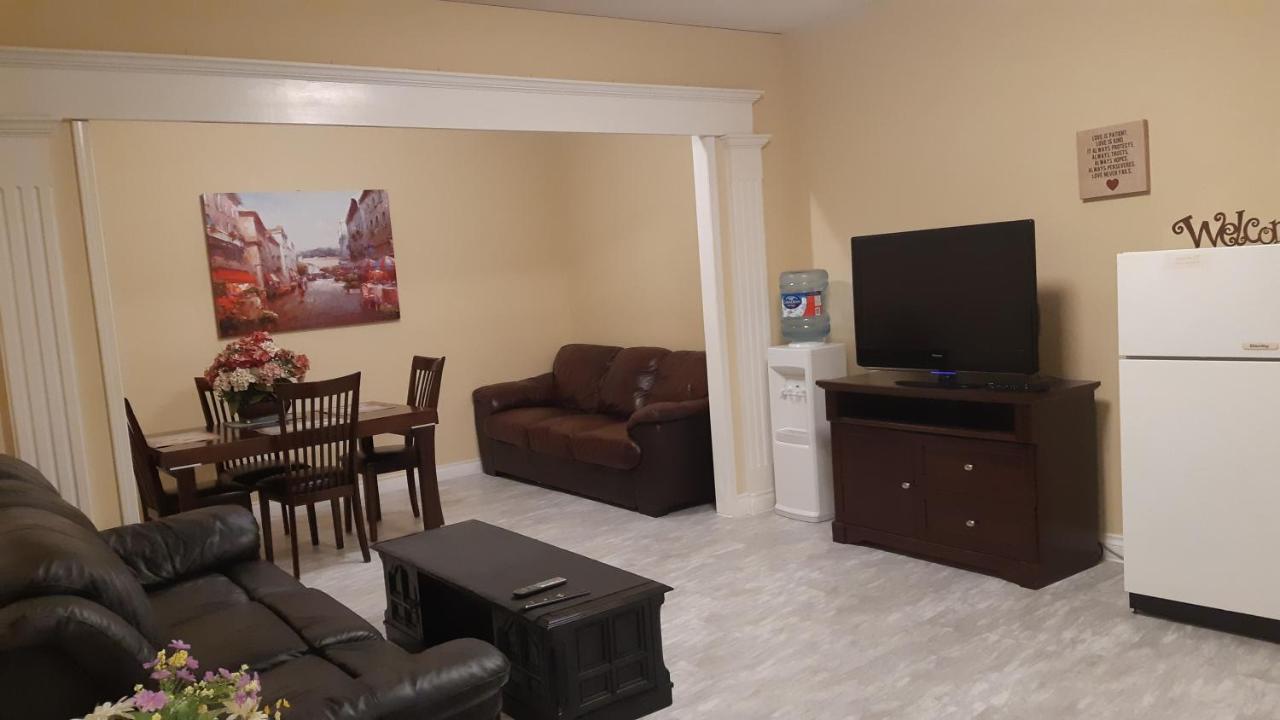 Lakeview House With 4 Rooms Kelowna Near Downtown & Knox Moutain ภายนอก รูปภาพ